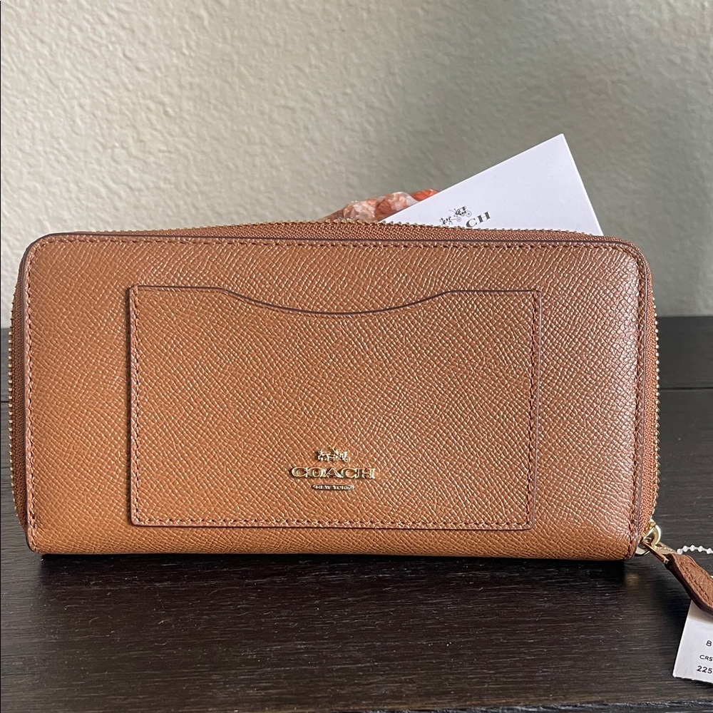 Authentic Coach Leather Accordion Zip Around Tan Cognac Brown Wallet Excellent